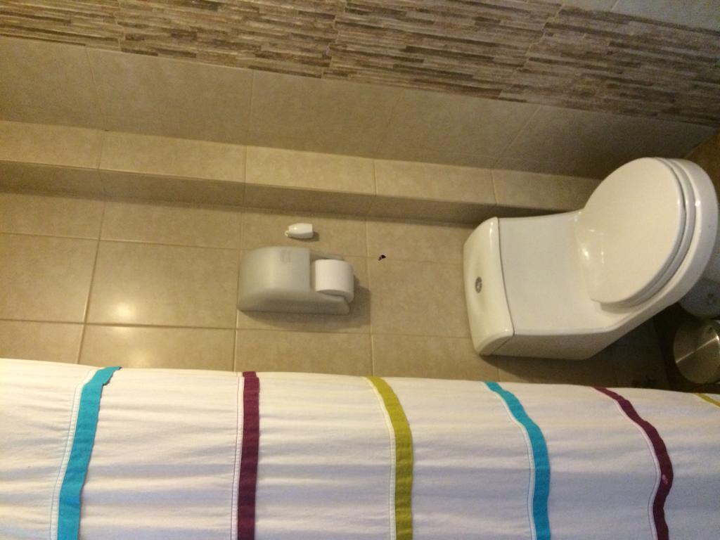 Hostal El Parron Albergue *